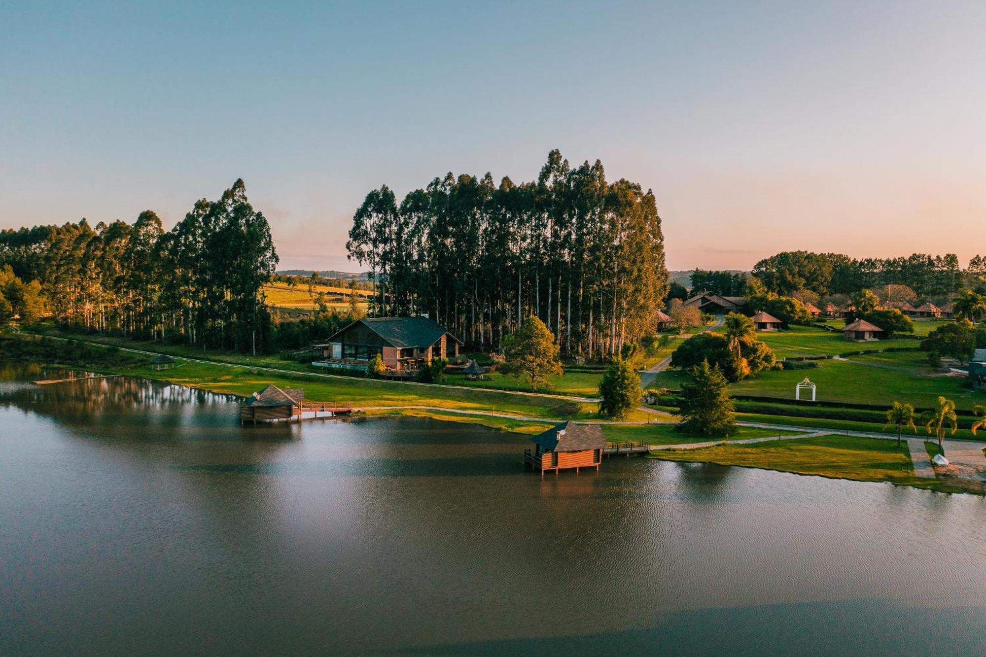 Vira Charme Resort Fernandes Pinheiro Екстер'єр фото