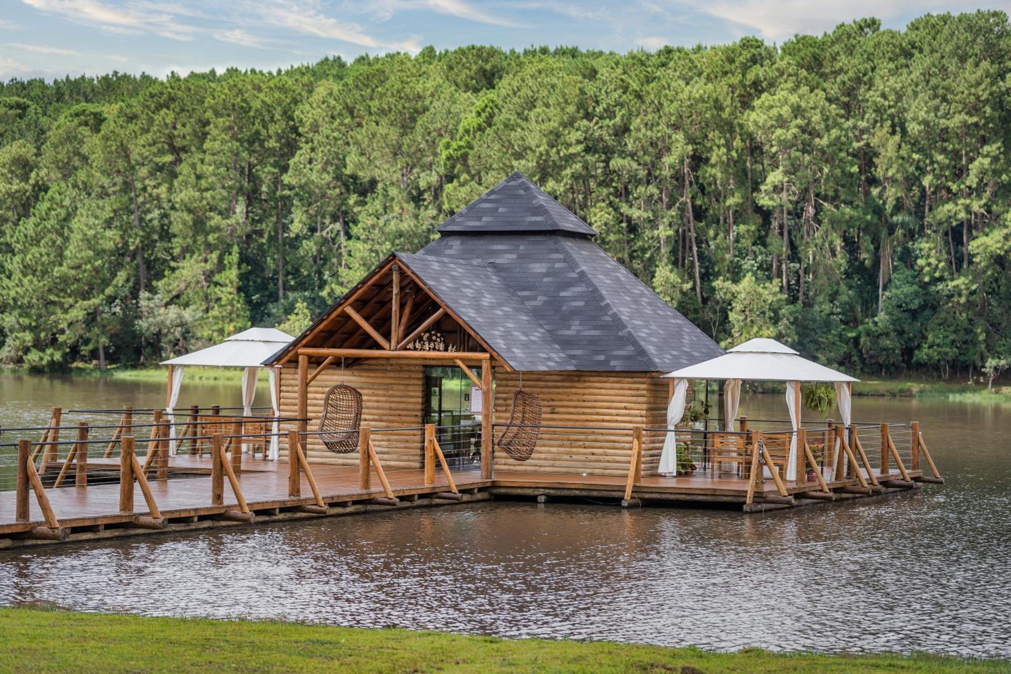 Vira Charme Resort Fernandes Pinheiro Екстер'єр фото