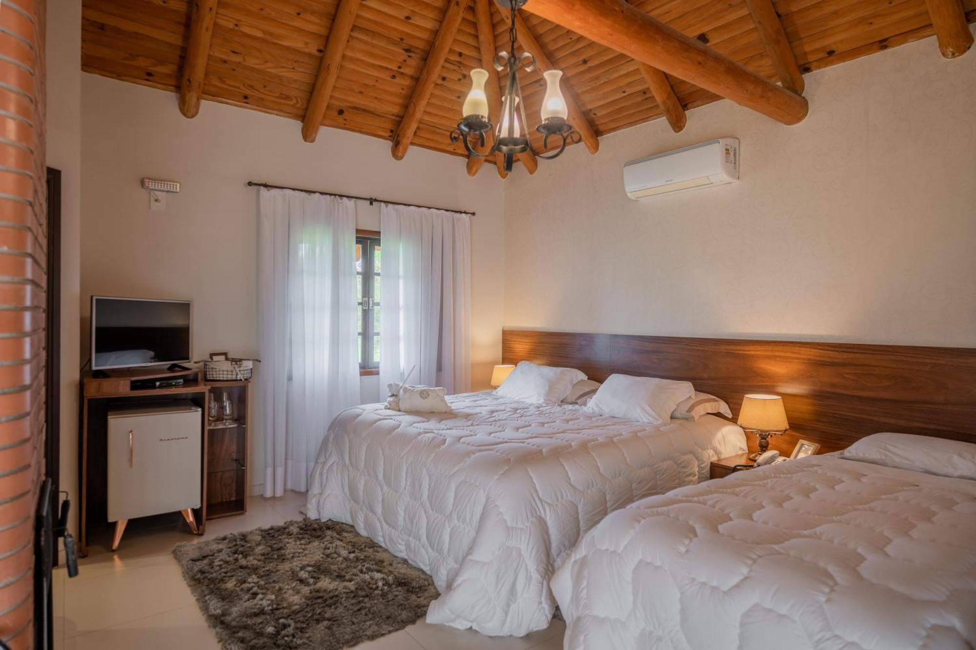 Vira Charme Resort Fernandes Pinheiro Екстер'єр фото