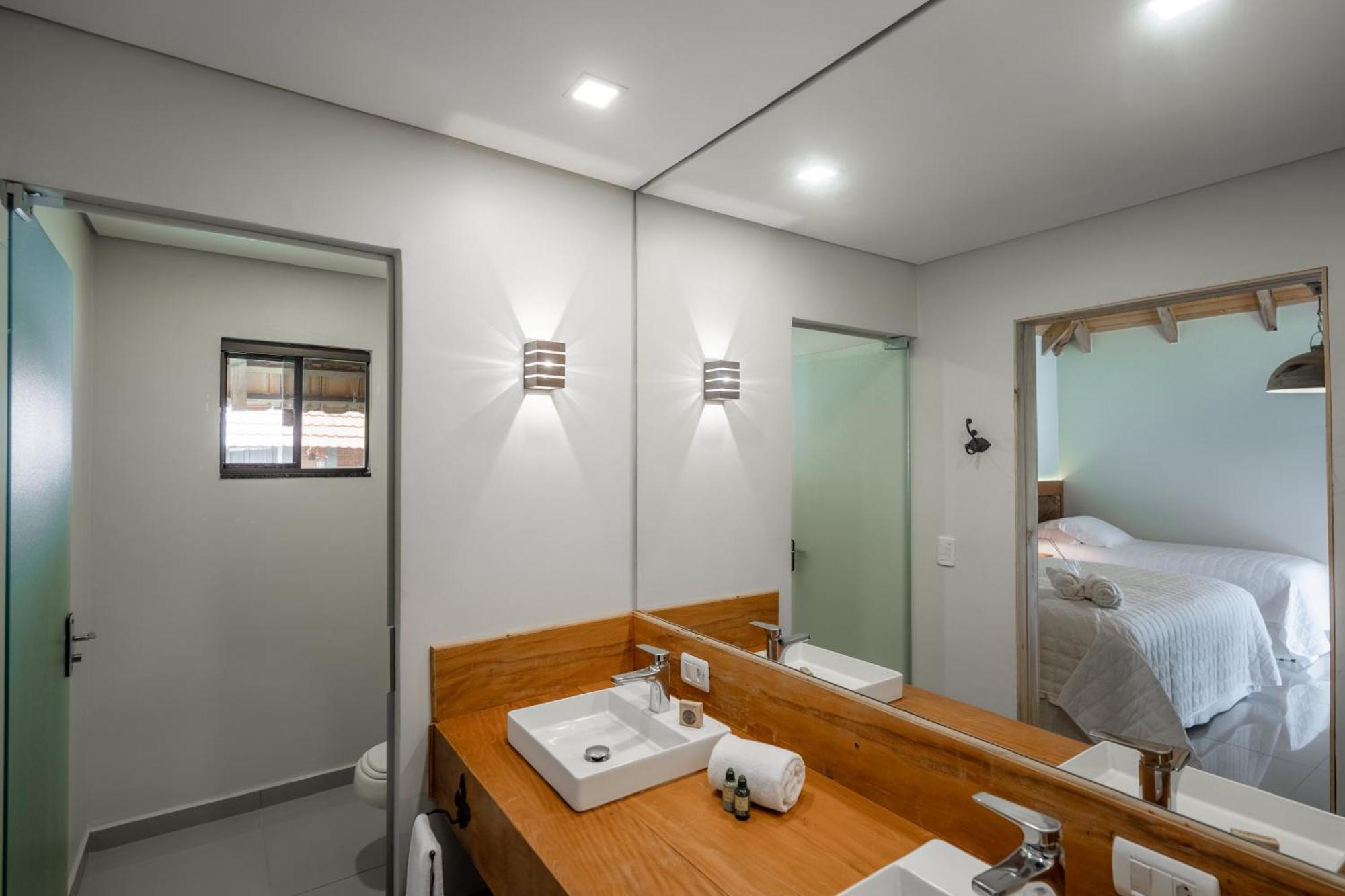 Vira Charme Resort Fernandes Pinheiro Екстер'єр фото