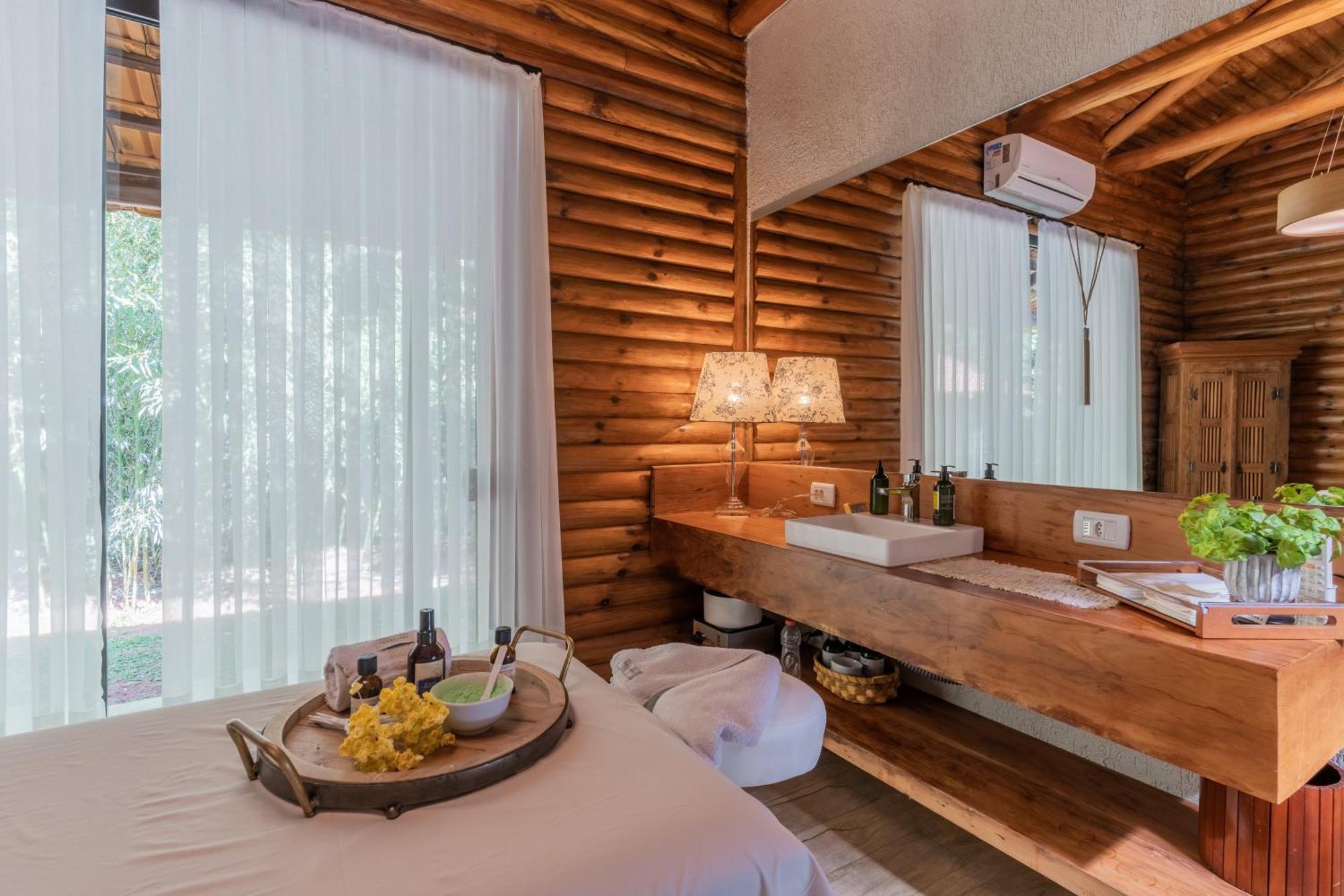 Vira Charme Resort Fernandes Pinheiro Екстер'єр фото